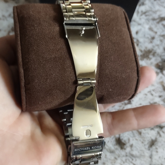 Michael Kors Crystal Chronographic Watch - Picture 5 of 7